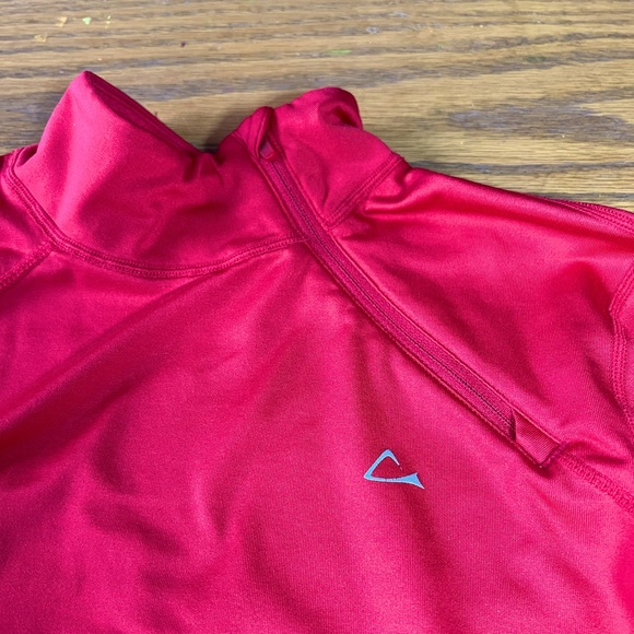 Paradox running long sleeve top. - Picture 2 of 5